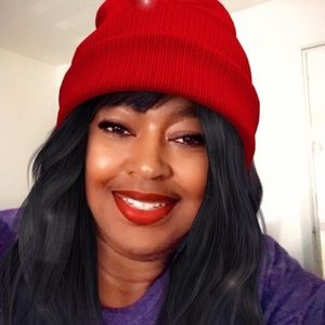 Meet your Posher, Shelmira